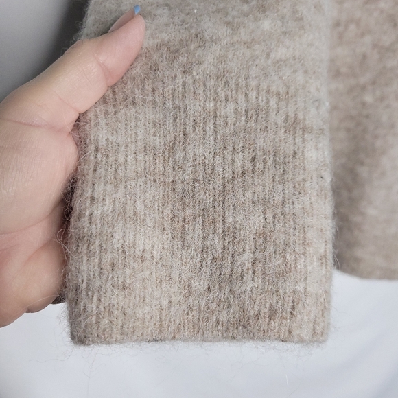 STOCKHOLM ATELIER & OTHER STORIES Alpaca/Wool Blend Women's Pullover Sweater SM. - Picture 5 of 11